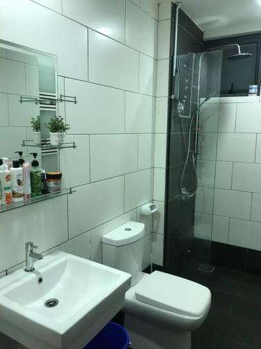 Selayang 18 Residences (100mbps Wifi & Netflix) near Majlis Perbandaran Selayang Stadium Selayang 18 Residences (100mbps Wifi & Netflix) near Majlis Perbandaran Selayang Stadium