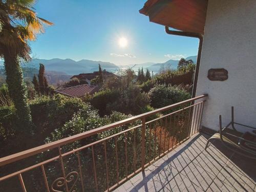 Terrazzo/balcone, Amazing holiday home in Germignaga with garden in Agra Terrazzo/balcone, Amazing holiday home in Germignaga with garden in Agra