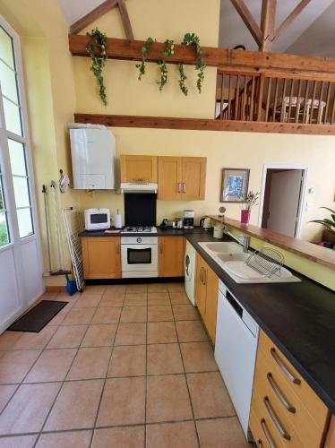 LA RECREATION _ Ancienne école de 1850 rénovée en maison d'hôtes (LA RECREATION _ Ancienne ecole de 1850 renovee en maison d'hotes) in Missillac LA RECREATION _ Ancienne école de 1850 rénovée en maison d'hôtes (LA RECREATION _ Ancienne ecole de 1850 renovee en maison d'hotes) in Missillac