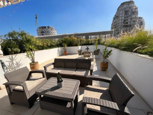 Duplex Rooftop d'exception terrasse panoramique de 100 m2 in El Oulfa Duplex Rooftop d'exception terrasse panoramique de 100 m2 in El Oulfa