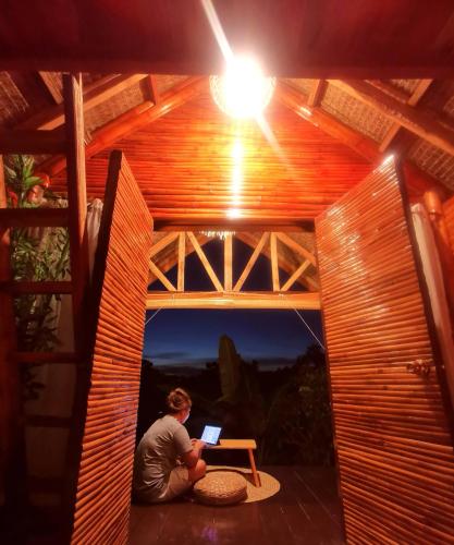 SMALL CABIN IN THE SOUTH in Carcar City SMALL CABIN IN THE SOUTH in Carcar City