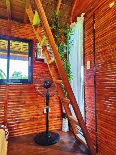 SMALL CABIN IN THE SOUTH in Carcar City SMALL CABIN IN THE SOUTH in Carcar City