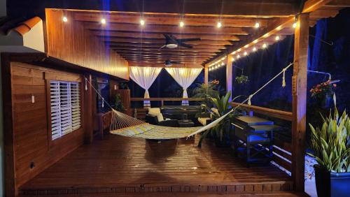 Palm's Luxury Suite with Private Jacuzzi in أجوادا Palm's Luxury Suite with Private Jacuzzi in أجوادا