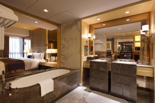 Kamar Mandi, InterContinental Ningbo By IHG in Gaoxin Disctrict Kamar Mandi, InterContinental Ningbo By IHG in Gaoxin Disctrict