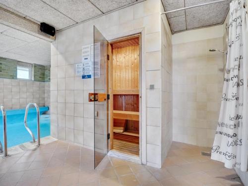 Holiday Home Ewy - 300m from the sea by Interhome in 靈克賓 Holiday Home Ewy - 300m from the sea by Interhome in 靈克賓