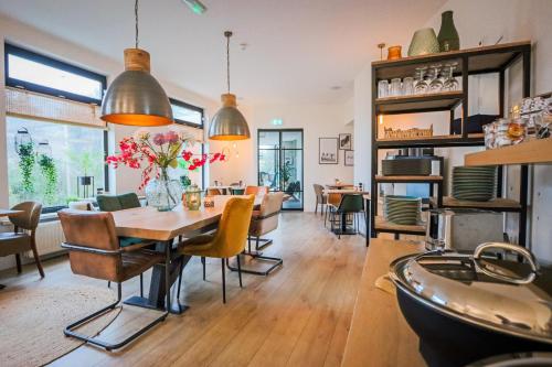 尼普頓酒店 (Hotel Neptunus) in 埃特蒙德 安 奇伊 尼普頓酒店 (Hotel Neptunus) in 埃特蒙德 安 奇伊