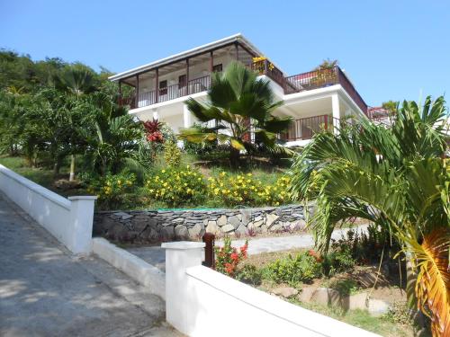 Фасада на хотела, IJEOMA HOUSE in Bequia Фасада на хотела, IJEOMA HOUSE in Bequia