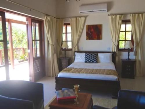 IJEOMA HOUSE in Bequia IJEOMA HOUSE in Bequia