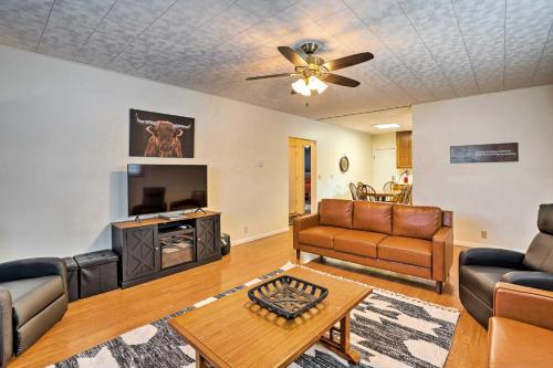 Guestroom, Ranch Suite Condo Less Than 1 Mi to National Park in Medora (ND) Guestroom, Ranch Suite Condo Less Than 1 Mi to National Park in Medora (ND)