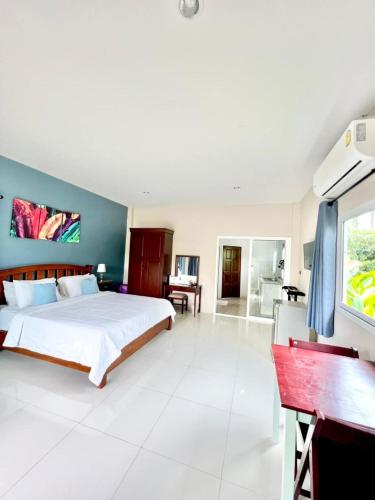 Lay Back Villa papaya with kitchen & high speed internet in Ban Nai Sa Lay Back Villa papaya with kitchen & high speed internet in Ban Nai Sa