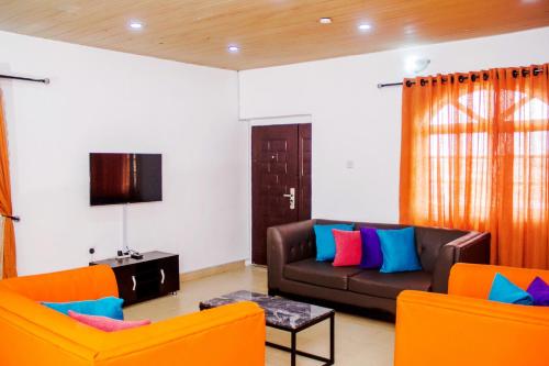 ARO APARTMENTS: (College Road) in Ifako-Ijaiye ARO APARTMENTS: (College Road) in Ifako-Ijaiye