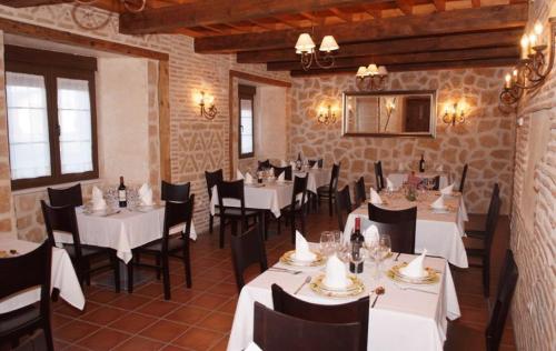 La Casona de Dona Petra in Villarmentero De Campos La Casona de Dona Petra in Villarmentero De Campos