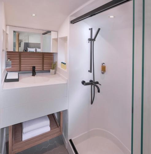 Bathroom, Hatta Sedr Trailers Resort in Hatta Bathroom, Hatta Sedr Trailers Resort in Hatta