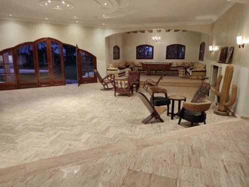 Escape! Ultimate Getaway for Friends in Casablanca Escape! Ultimate Getaway for Friends in Casablanca