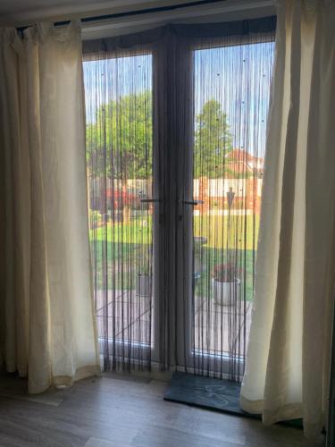 Balkon/terasa, Accessible and pet friendly cabin close to the humber and immingham in Barrow upon Humber Balkon/terasa, Accessible and pet friendly cabin close to the humber and immingham in Barrow upon Humber