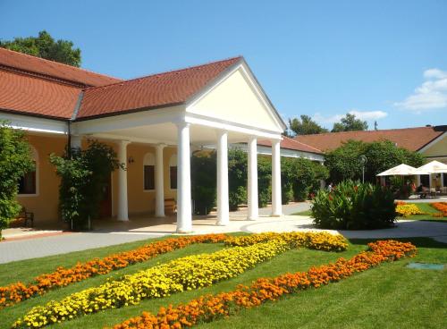 حديقة, Villa Paris in بييشتاني حديقة, Villa Paris in بييشتاني