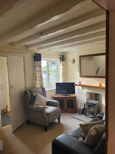 Two Bedroomed House near Newark & Grantham in Long Bennington Two Bedroomed House near Newark & Grantham in Long Bennington
