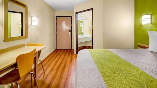 Lakeside Inn Lake Havasu City in Lake Havasu City (Arizona) Lakeside Inn Lake Havasu City in Lake Havasu City (Arizona)