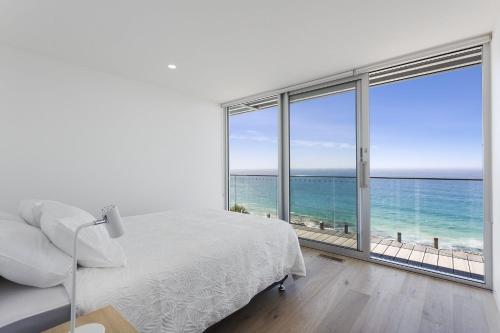 Southpoint -Brand new home, oceanfront views in Great Ocean Road - Wye River Southpoint -Brand new home, oceanfront views in Great Ocean Road - Wye River