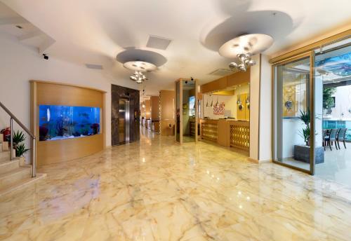 奥拉西亚豪华酒店 (Aurasia Deluxe Hotel) in 马尔马里斯镇 奥拉西亚豪华酒店 (Aurasia Deluxe Hotel) in 马尔马里斯镇