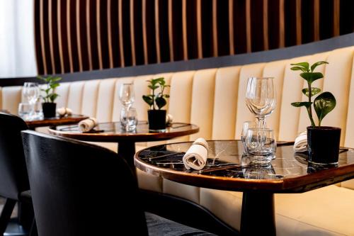 Restaurant, Maison Albar Hotels Le Pont-Neuf in 1st - Louvre - Chatelet Restaurant, Maison Albar Hotels Le Pont-Neuf in 1st - Louvre - Chatelet