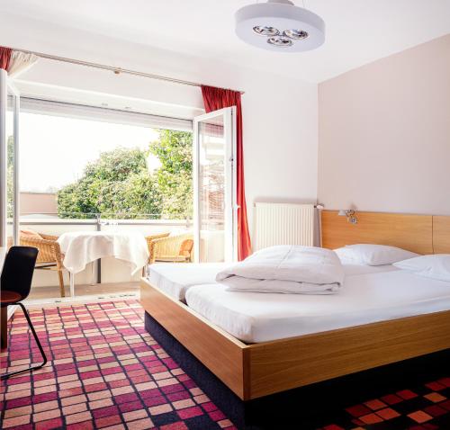 Altstadthotel Wetzel in Muhldorf am Inn Altstadthotel Wetzel in Muhldorf am Inn