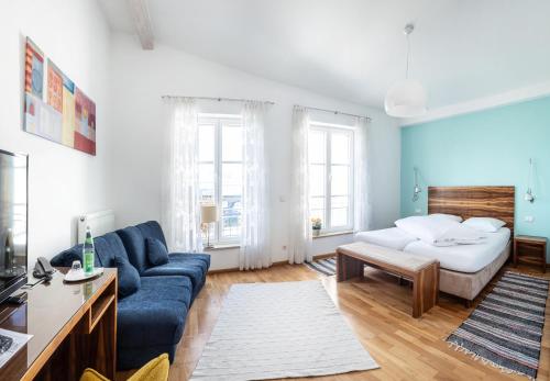 Altstadthotel Wetzel in Muhldorf am Inn Altstadthotel Wetzel in Muhldorf am Inn