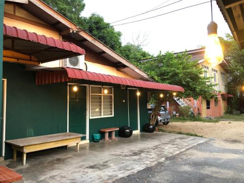Rumah Tepi Istana in Batu Burok Rumah Tepi Istana in Batu Burok