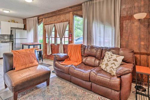 Peaceful Florida Retreat - 18 Mi to Tampa! in Thonotosassa Peaceful Florida Retreat - 18 Mi to Tampa! in Thonotosassa