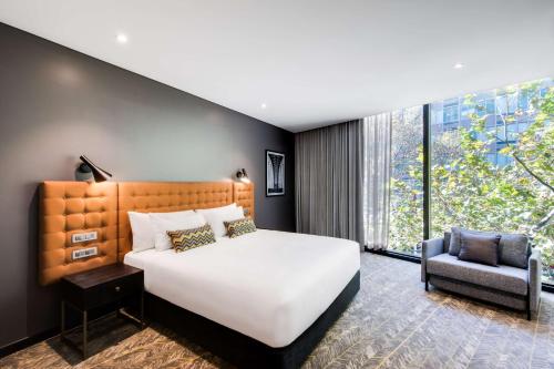 Vibe Hotel North Sydney in North Sydney Vibe Hotel North Sydney in North Sydney