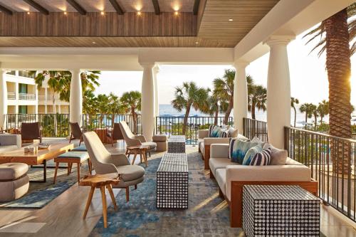 Pub/Lounge, Curacao Marriott Beach Resort in Wishi Pub/Lounge, Curacao Marriott Beach Resort in Wishi
