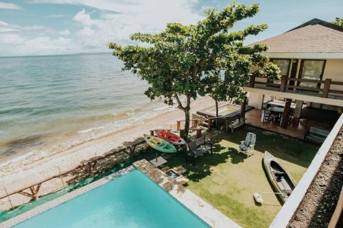 Castle Shore in Catmon Castle Shore in Catmon