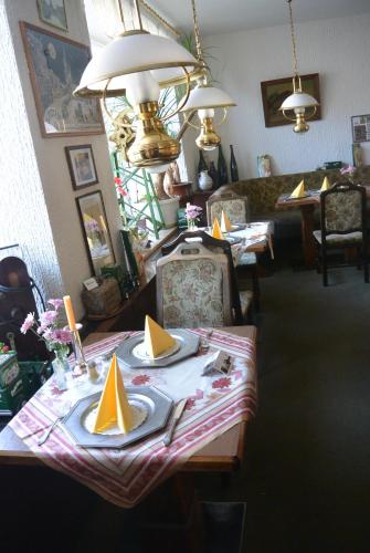 Restaurant, Naumann`s Hotel & Restaurant in Burgstadt Restaurant, Naumann`s Hotel & Restaurant in Burgstadt