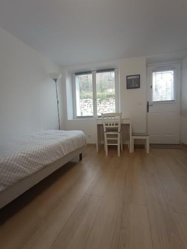 Studio meuble a Bougival in Bougival Studio meuble a Bougival in Bougival