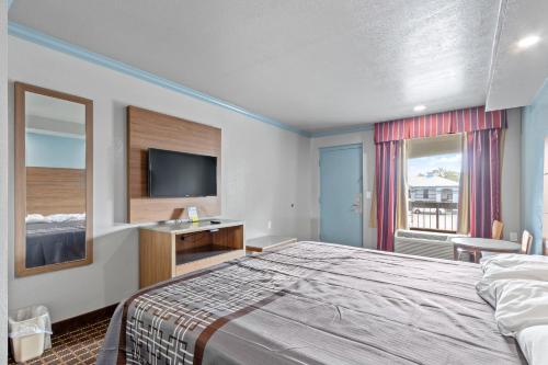 Regency Inn Near Boardwalk & Hurlburt Field in 佛羅里達州沃爾頓堡灘(FL) Regency Inn Near Boardwalk & Hurlburt Field in 佛羅里達州沃爾頓堡灘(FL)
