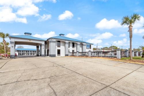 外部景觀, Regency Inn Near Boardwalk & Hurlburt Field in 佛羅里達州沃爾頓堡灘(FL) 外部景觀, Regency Inn Near Boardwalk & Hurlburt Field in 佛羅里達州沃爾頓堡灘(FL)