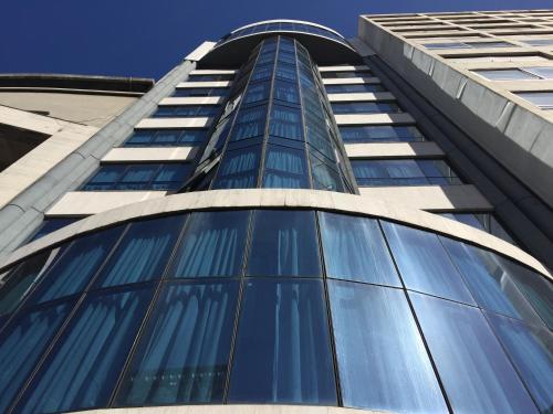 入口, 水晶宮殿酒店 (Crystal Palace Hotel) in 蒙得維的亞市中心 入口, 水晶宮殿酒店 (Crystal Palace Hotel) in 蒙得維的亞市中心