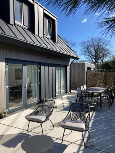 Vakantiewoning 1 aan zee, 400 meter van het strand in ซูเตลแลน Vakantiewoning 1 aan zee, 400 meter van het strand in ซูเตลแลน