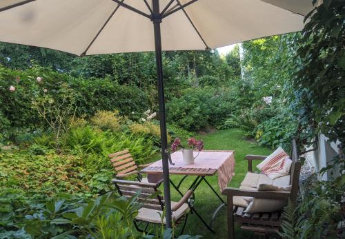 陽台/露台, Stylisches Villa-Apartment in Schlossgartennähe (Stylisches Villa-Apartment in Schlossgartennahe) in 奧斯多夫 陽台/露台, Stylisches Villa-Apartment in Schlossgartennähe (Stylisches Villa-Apartment in Schlossgartennahe) in 奧斯多夫