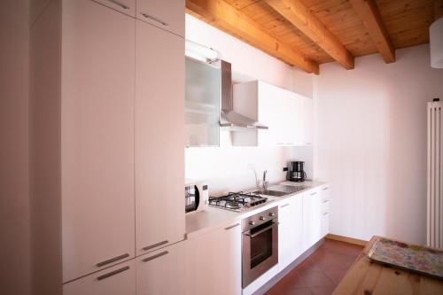 IseoLakeRental - Casa del Pescatore in Riva Di Solto IseoLakeRental - Casa del Pescatore in Riva Di Solto