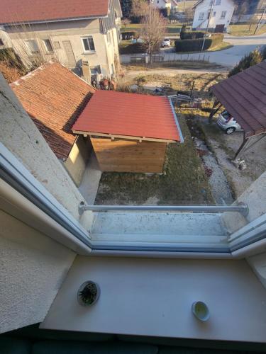 duplex avec jacuzzi exterieur, deux chambres 74m2 in Le Russey duplex avec jacuzzi exterieur, deux chambres 74m2 in Le Russey
