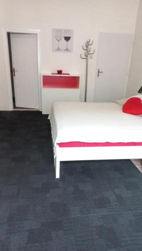 Apartmany Karlstejn in คาร์ลสเตน Apartmany Karlstejn in คาร์ลสเตน