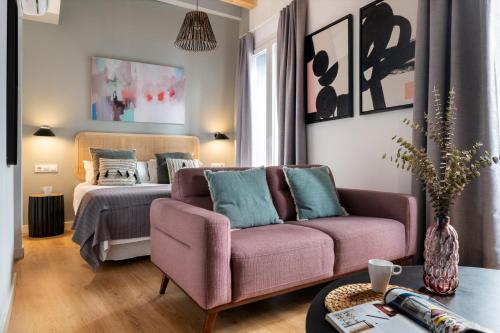 Lola 14 Suite Apartment