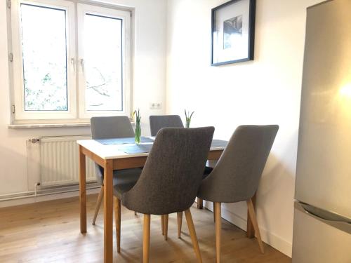 *NEU* zentrale Wohnung mit Balkon in บัด ฟิลเบล *NEU* zentrale Wohnung mit Balkon in บัด ฟิลเบล