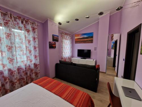 W a n d e r l u s t - casa con piscina riscaldata ad uso esclusivo - Marche in Polverigi W a n d e r l u s t - casa con piscina riscaldata ad uso esclusivo - Marche in Polverigi