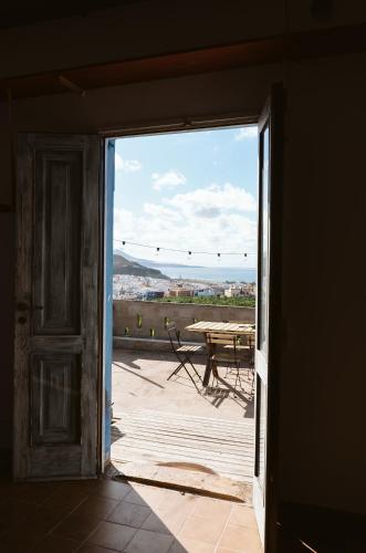 Erkély/terasz, Tortuga blue house in banana plantation in Arucas Erkély/terasz, Tortuga blue house in banana plantation in Arucas