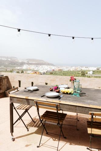 A környék, Tortuga blue house in banana plantation in Arucas A környék, Tortuga blue house in banana plantation in Arucas