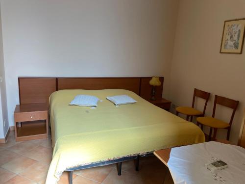 Mary & heavenly in Fonte Nuova Mary & heavenly in Fonte Nuova