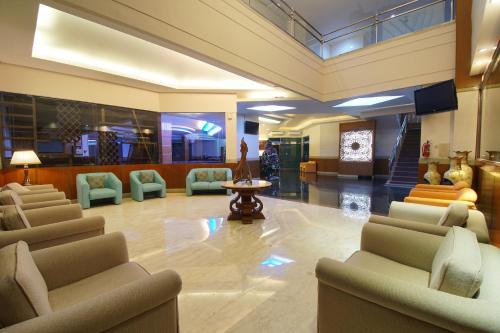 Vestíbul, Hotel New Puri Garden Bandara Semarang in West Semarang Vestíbul, Hotel New Puri Garden Bandara Semarang in West Semarang