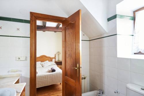 Kupaonica, 3 bedrooms appartement with balcony and wifi at Berroeta in Ziga Kupaonica, 3 bedrooms appartement with balcony and wifi at Berroeta in Ziga